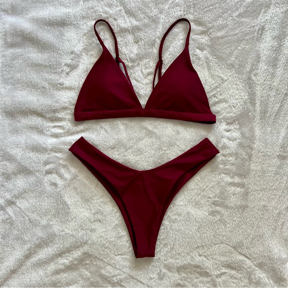 Wine Triangle Bikini Set, Size Large